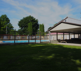 A picture of the Brussels pool.